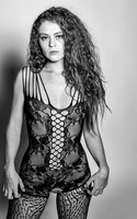 FAN-Allie-08367-BW-1