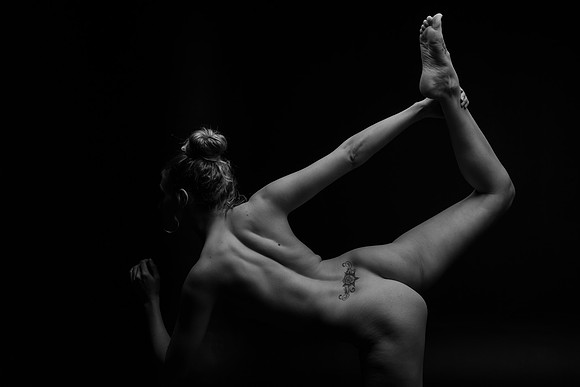Eclipse Monday-Yoga-BW-06940