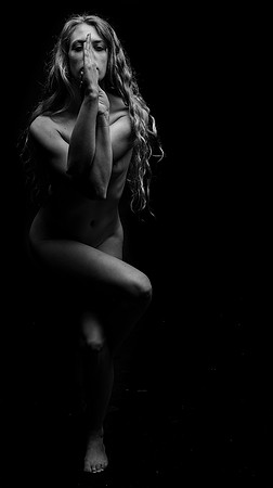 Eclipse Monday-RC-BW-06931